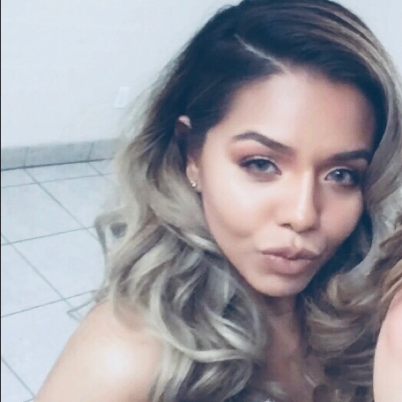 Meet your Posher, Anjanette - Picture 1 of 1